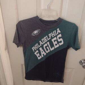 Kids 10/12 Philadelphia Eagles shirt